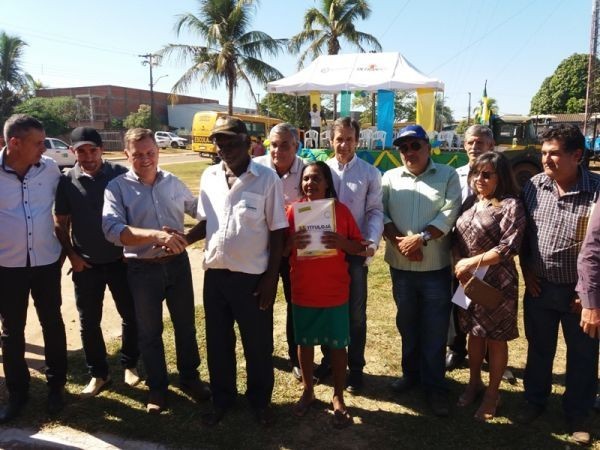 MUNICÍPIO DE MIRANTE DA SERRA ENTREGA 130 DOCUMENTOS DO PROGRAMA TÍTULO JÁ