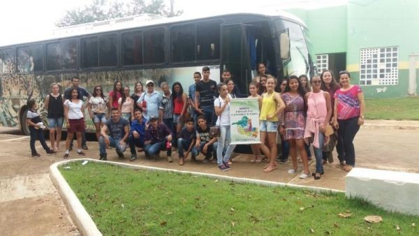 Alunos de escola municipal de Mirante da Serra participam do projeto conhecendo Rondônia