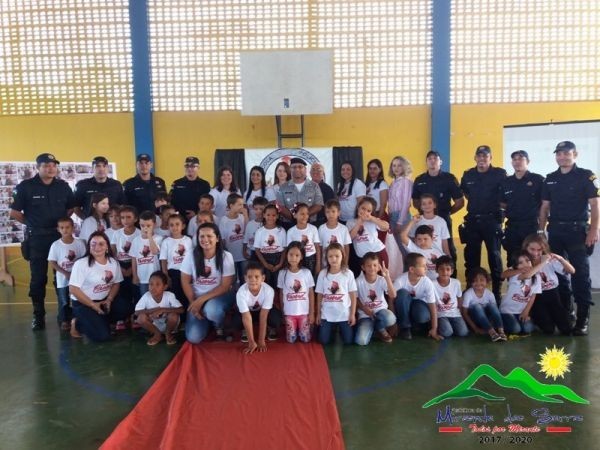 Mirante da Serra realiza formatura do PROERD 2018